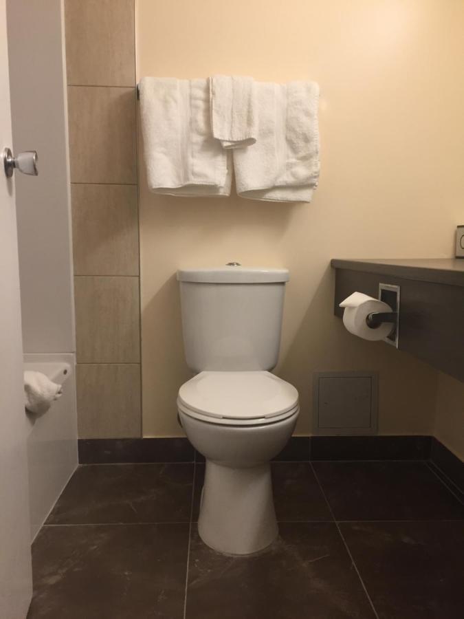 Empire Inn Брандон Экстерьер фото